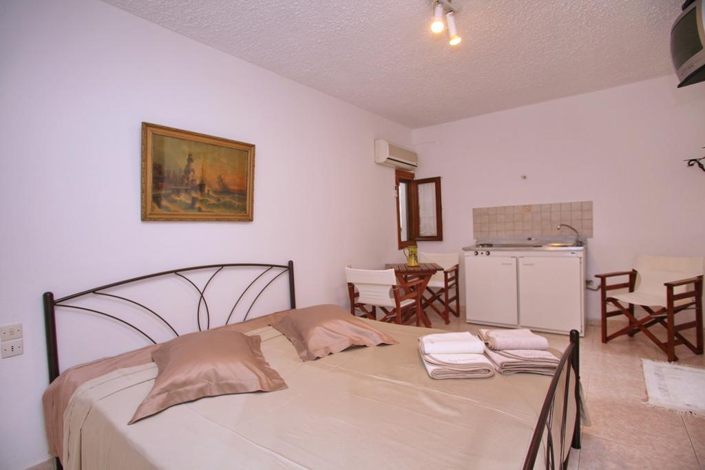Marlitsis Apartments & Studios Città di Skopelos Esterno foto