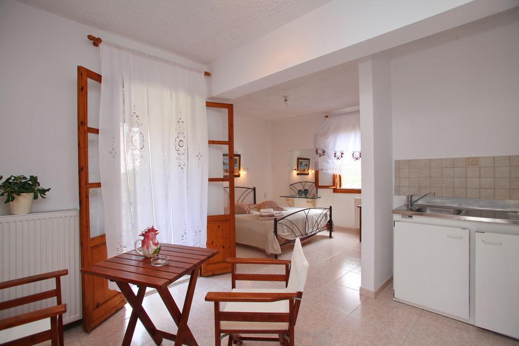 Marlitsis Apartments & Studios Città di Skopelos Esterno foto
