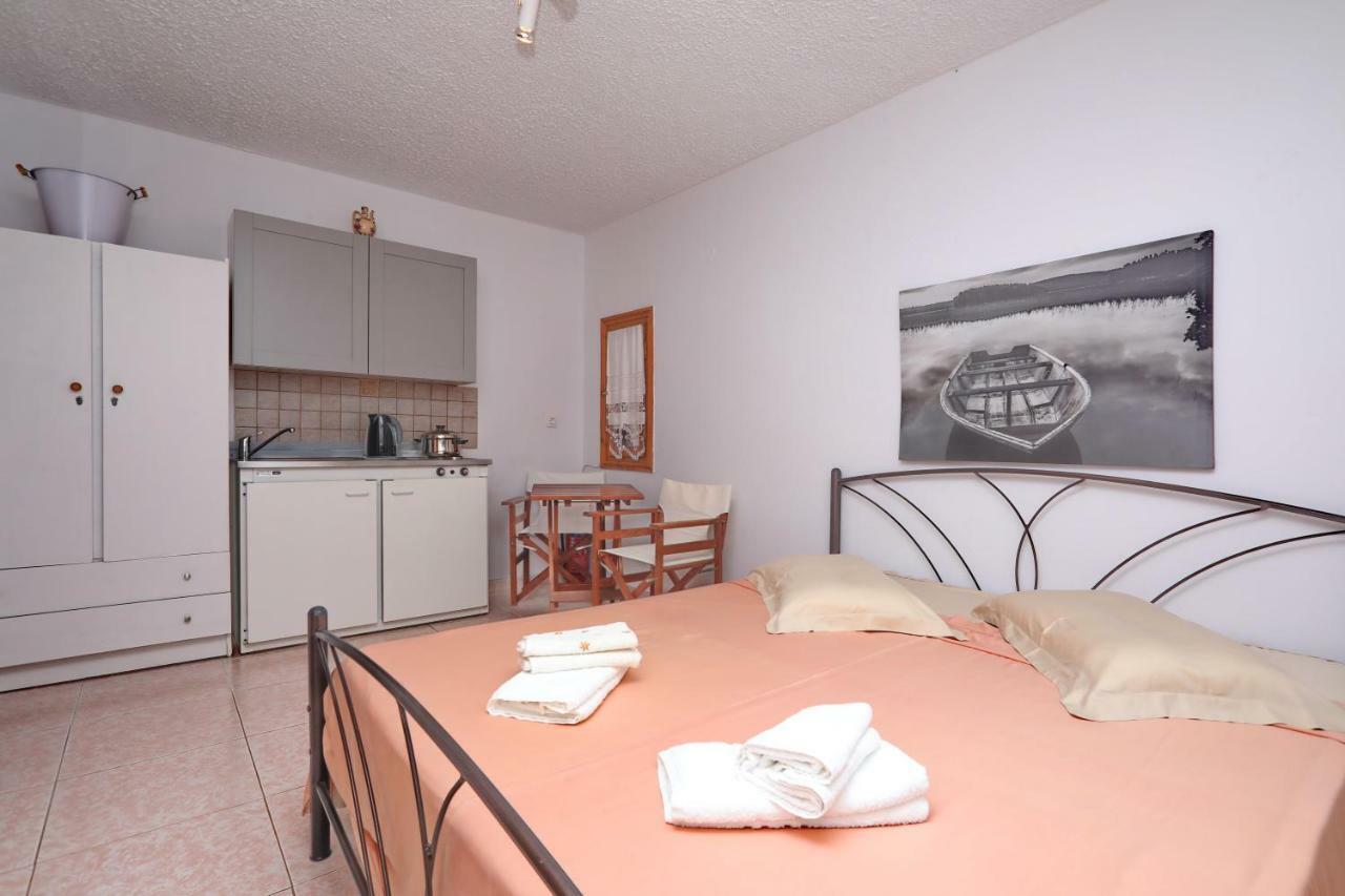 Marlitsis Apartments & Studios Città di Skopelos Esterno foto