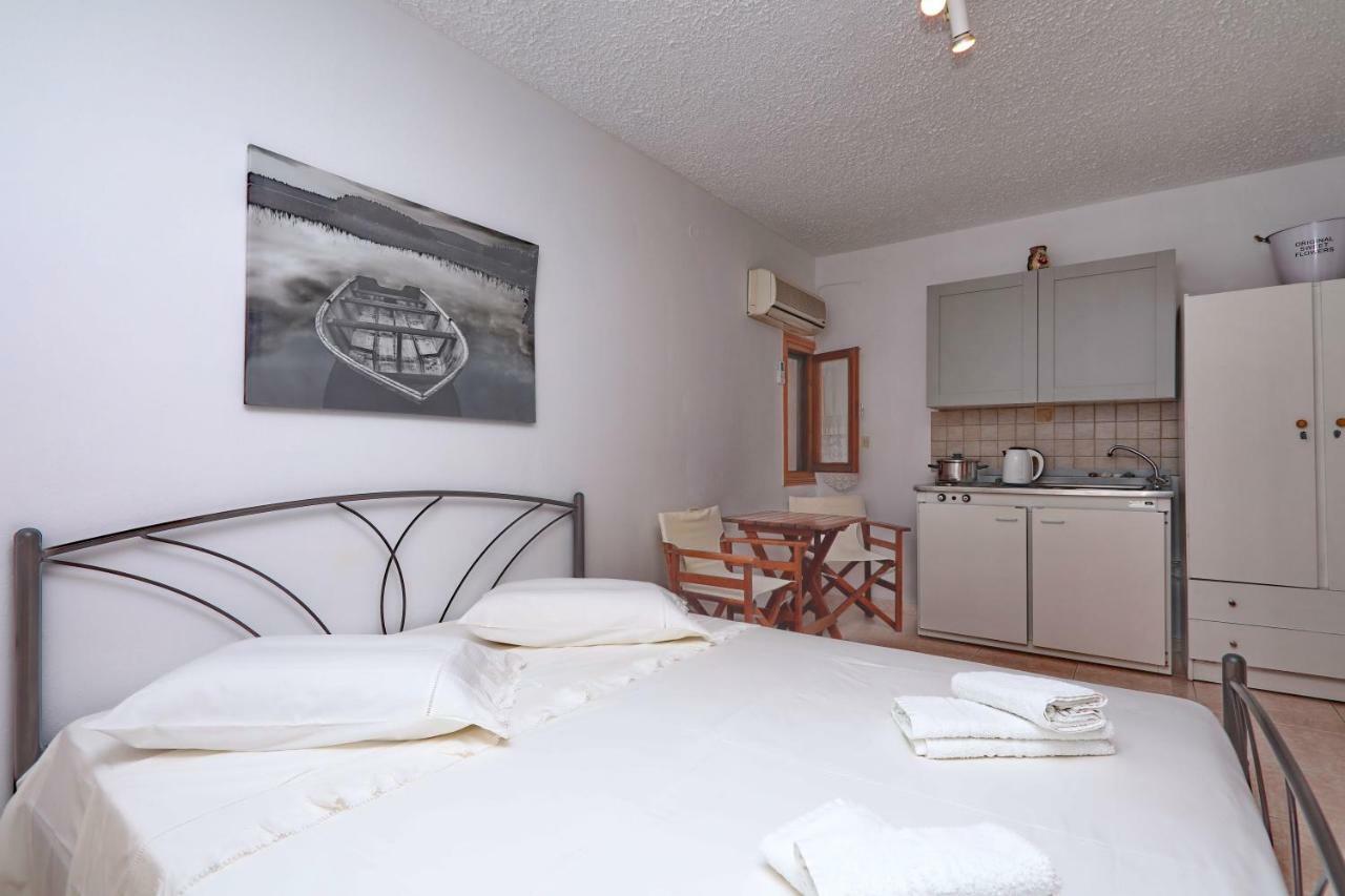 Marlitsis Apartments & Studios Città di Skopelos Esterno foto