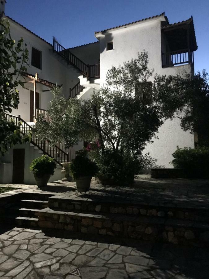 Marlitsis Apartments & Studios Città di Skopelos Esterno foto